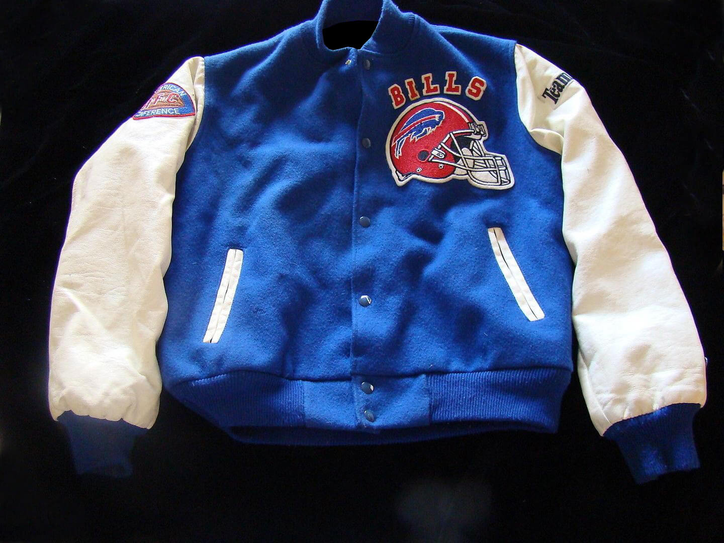 Blue White Vintage NFL Buffalo Bills 
