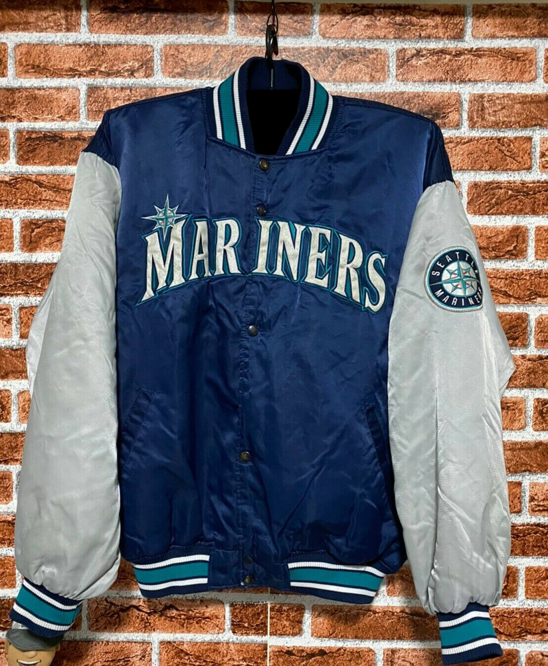 mariners windbreaker
